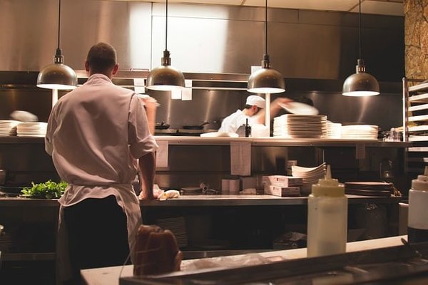 10 Conseils Essentiels pour Réussir en tant qu'Emploi Second de Cuisine